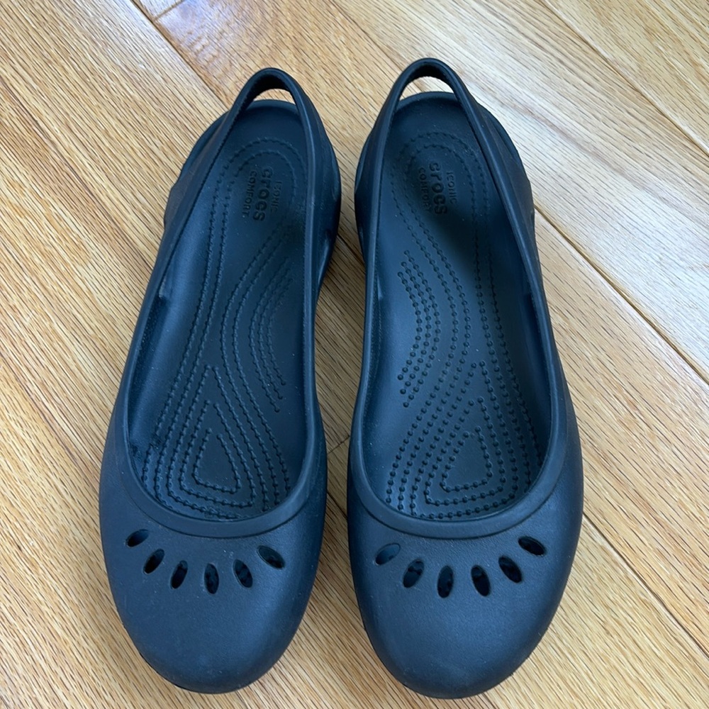 Crocs Women’s Malindi Ballet Flats Shoes Sz 9 Slingback Sandals Black EUC Lk New